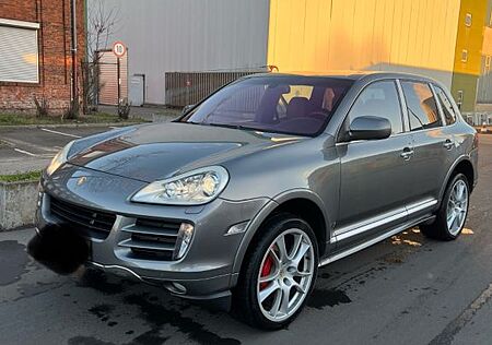 Porsche Cayenne mit GTS-Optik Luftfahrwerk Top gepflegt
