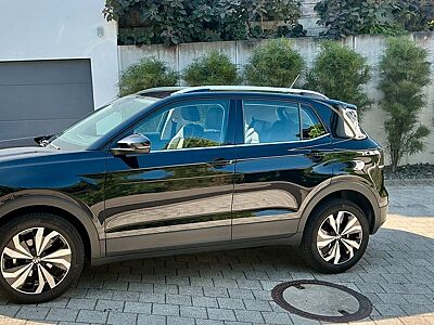Volkswagen T-Cross 1.5 TSI 150PS DSG Style 17 SHZ Kamera 1H