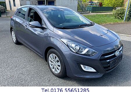 Hyundai i30 1.6 CRDi *Gepflegt *
