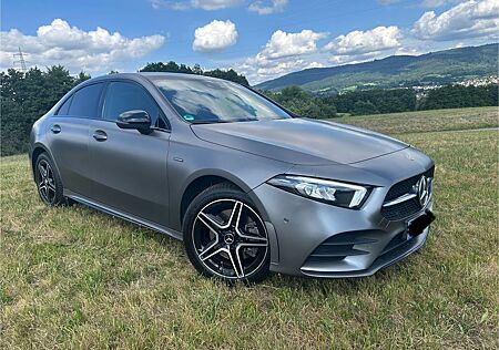 Mercedes-Benz A 250 A 250e AMG line MB Junge Sterne Garantie!