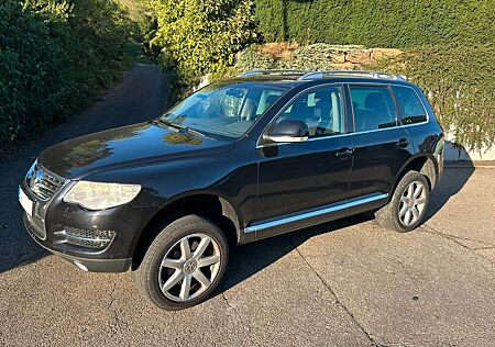 VW Touareg Volkswagen 5.0 V10 TDI STH AHK