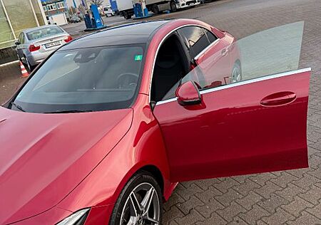 Mercedes-Benz CLA 250 DCT -