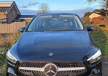 Mercedes-Benz B 200 - AMG Line