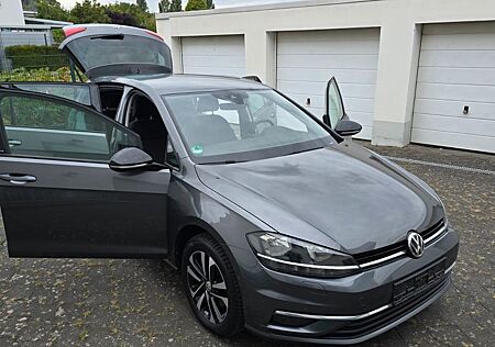 VW Golf Volkswagen VII 1.6 TDI SCR IQ.DRIVE