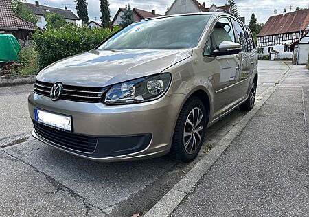 VW Touran Volkswagen 1,6 Tdi Tempomat Anhängerkupplung SPARSAM