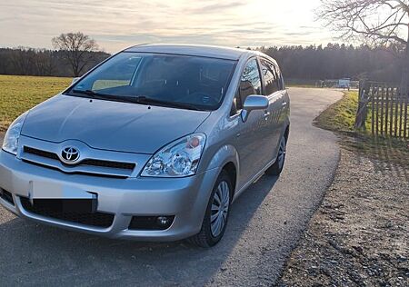 Toyota Corolla Verso 1.8-l-VVT-i Sol Sol