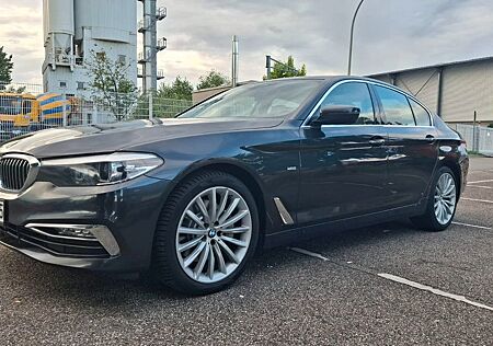 BMW 530d xDrive-Luxury Line
