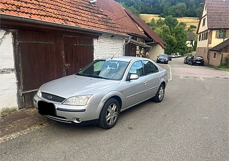 Ford Mondeo 1.8 92 kW Ghia Ghia