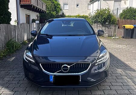 Volvo V40 D3 Momentum *Rückfahrkamera*Navi*Tempomat