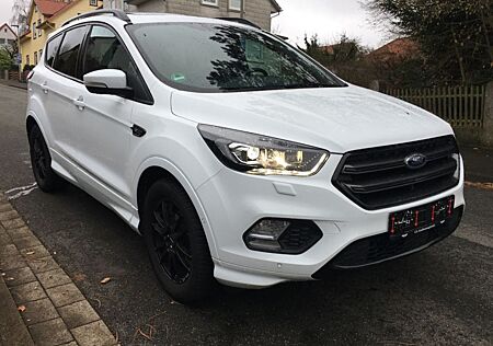 Ford Kuga ST-Line, Pano, Navi