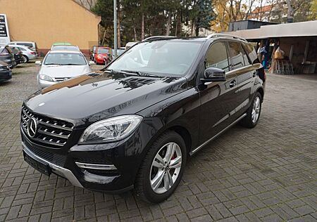 Mercedes-Benz ML 350 CDI 4MATIC*PANO*NAVI*SHZ*KAM*MEMORYSITZ*