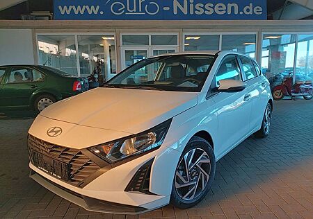 Hyundai i20 1,2i Select ALU Kamera Navi PDC Sitzheizung