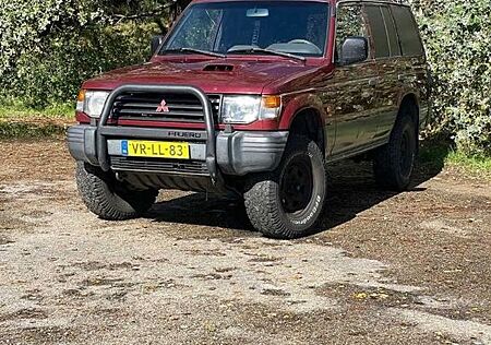 Mitsubishi Pajero 2.8TD GLX GLX