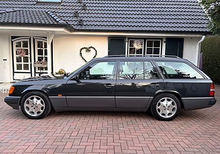 Mercedes-Benz 300 TE Klima, Schiebedach, 7 Sitzer, Memory,