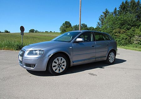 Audi A3 Sportback 1.6 FSI *KLimaaut*Alu*PDC*FESTPREIS