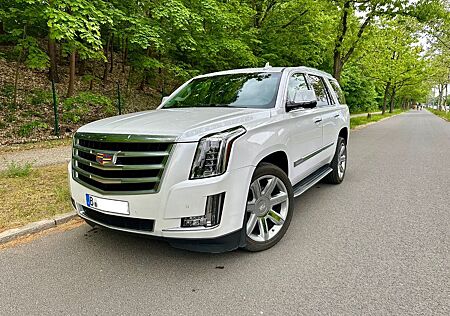 Cadillac Escalade 6.2 V8 Platinum BOSE/360/SDach/7-Sitze