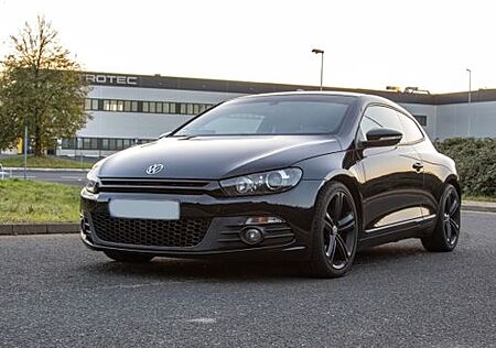 VW Scirocco Volkswagen 2.0 TSI - R-Line