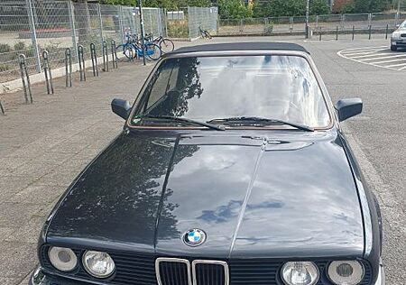 BMW 320 e30 Cabrio Originalzustand