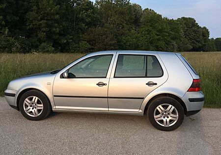 VW Golf Volkswagen IV 1.4 Klima, 5-Türer