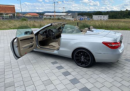 Mercedes-Benz E 350 Cabrio AMG 19"Airscarf*Navi*ILS*SEHR SCHÖN