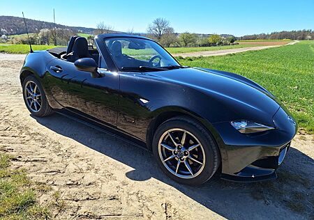 Mazda MX-5 1.5 SKYACTIV-G 131 Sports-Line