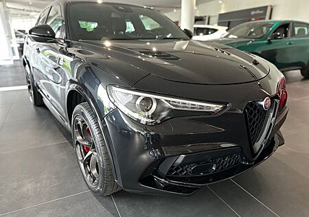 Alfa Romeo Stelvio Quadrifoglio* AKRAPOVIČ!!!!