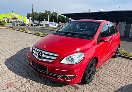 Mercedes-Benz B 200 *AUTOMATIK*KLIMA*PANORAMA*BI XENON*2.HAND*