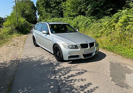 BMW 318i Touring E91 M-Paket | 8-fach bereift |