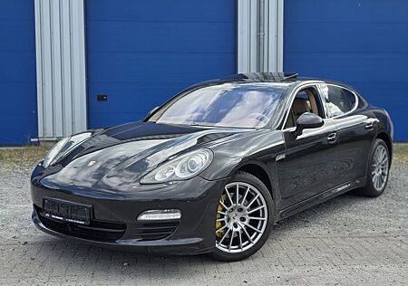 Porsche Panamera S