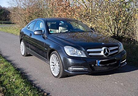 Mercedes-Benz 220 C CDI Coupé Automatik