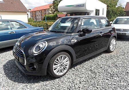 Mini Cooper 3-trg. Automatic, Navi, LED