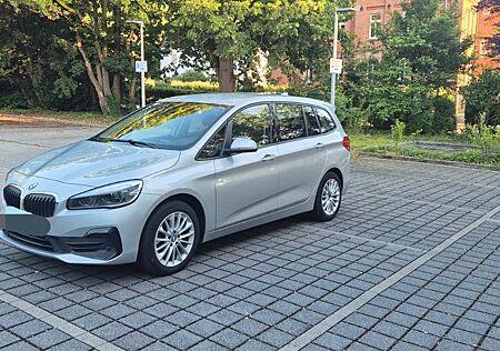 BMW 2er 218 Gran Tourer/Automatik/NAVI/AHK/KAMERA/ALU