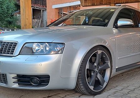 Audi S4 4.2 Quattro Avant