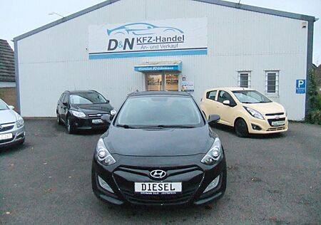 Hyundai i30 1.4 Diesel*Navi*Kamera*Insp. neu