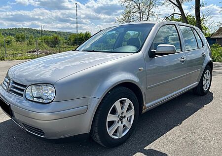 VW Golf Volkswagen 2.0 Auto Basis TÜV 08/2026
