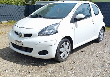 Toyota Aygo (X) Aygo 1. Hand TÜV 05/27