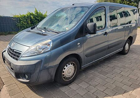 Peugeot Expert Tepee TÜV MAI 2027