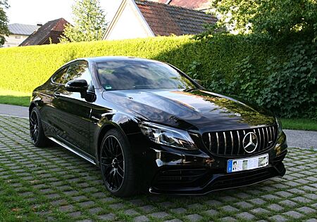 Mercedes-Benz C 63 AMG Mercedes-AMG C 63 Autom. Mercedes-AMG