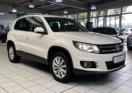 VW Tiguan Volkswagen Sport & Style 4Motion/Automatik/Nav/LED