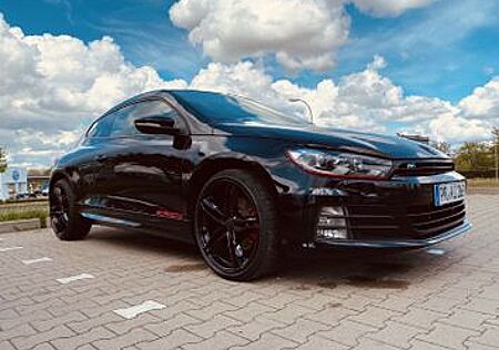 VW Scirocco Volkswagen R-Line 2.0 TDI DSG 184 PS