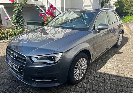 Audi A3 Sportback ambiente/Leder/Xenon/PDC/Temp/Sitzh