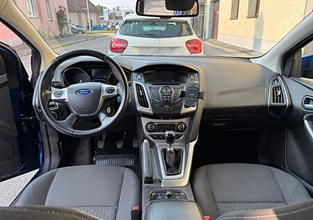 Ford Focus 1,0 EcoBoost 92kW SYNC Edition Turnier...