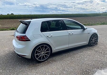 VW Golf Volkswagen 2.0 TSI DSG BMT GTI Performance GTI Per...