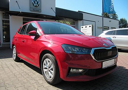 Skoda Fabia + AUTOMATIK+SITZHEIZUNG+PDC+LED