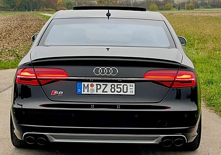 Audi S8 4.0 PLUS MATRIX B&O Keramik Standh Nacht VOLL