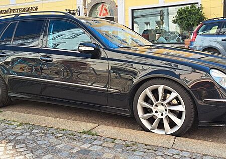 Mercedes-Benz E 500 4MATIC T AVANTGARDE Avantgarde *Voll*