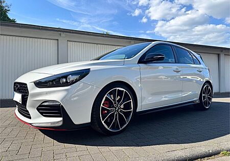 Hyundai i30 2.0 T-GDI N Performance N Performance 109db