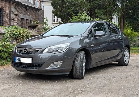 Opel Astra 1.4 Turbo Edition