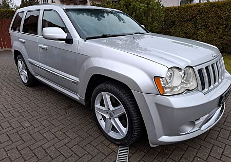 Jeep Grand Cherokee SRT8 6.1 V8 HEMI Automatik