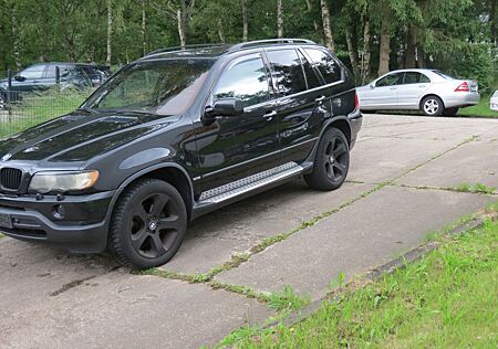BMW X5 3.0d Rarität-gepflegt.